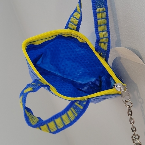 IKEA Knolig mini shopper tote keychain blue yellow coin purse - Picture 3 of 10